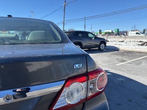 Used 2012 Toyota Corolla LE image 8