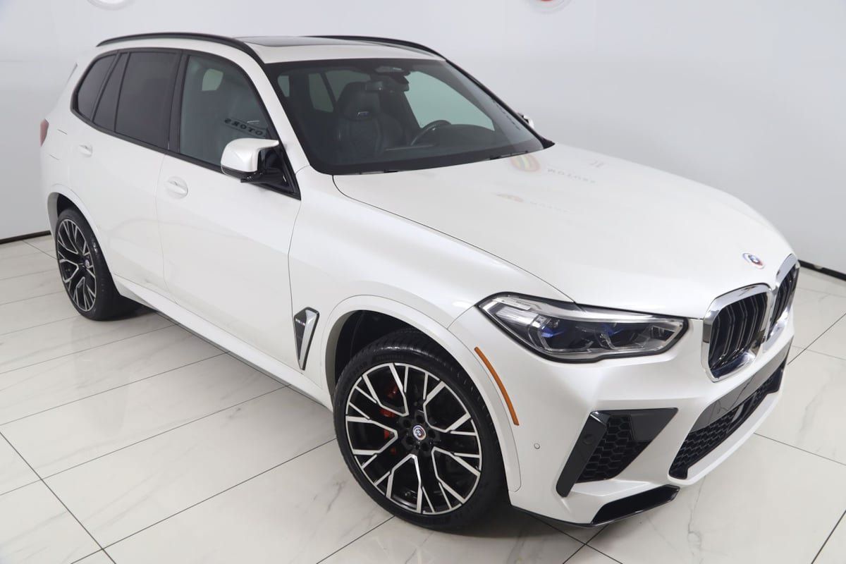 Used 2023 BMW X5 M w/ Executive Package AWD/4WD image 22