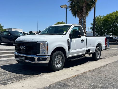 New 2026 Ford F250 XL w/ XL Chrome Package RWD image 2