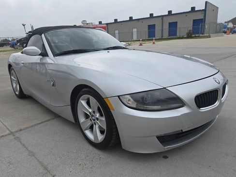 Used 2007 BMW Z4 3.0i image 4