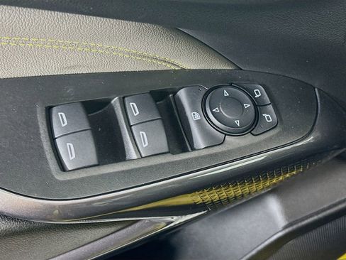 Used 2024 Chevrolet Trax ACTIV w/ Sunroof Package image 23