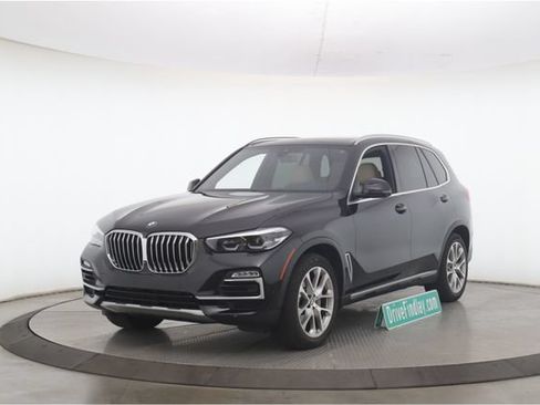 Used 2021 BMW X5 xDrive40i AWD/4WD image 10
