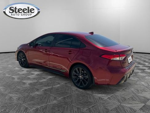 Used 2024 Toyota Corolla SE FWD image 3