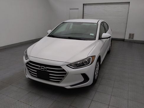 Used 2018 Hyundai Elantra SE FWD image 15