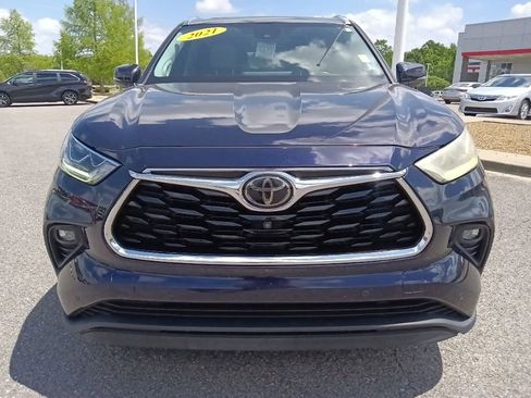 Used 2021 Toyota Highlander Limited FWD image 8