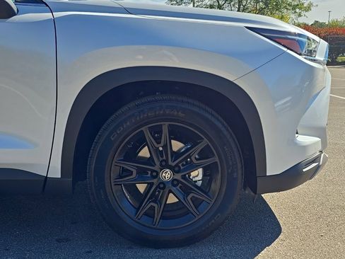 Certified 2026 Toyota Grand Highlander Platinum image 12