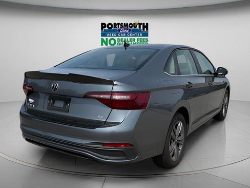 Used 2024 Volkswagen Jetta SE FWD image 29