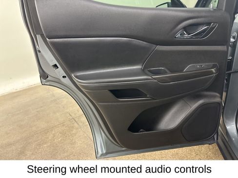 Certified 2021 GMC Acadia SLT w/ Preferred Package image 31