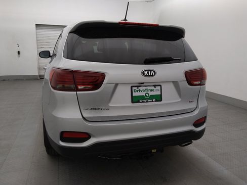 Used 2019 Kia Sorento FWD image 6