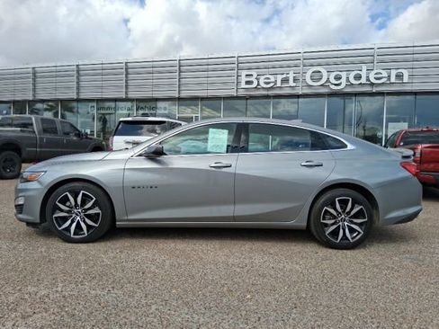 Used 2024 Chevrolet Malibu RS w/ LPO, Floor Liner Package image 3