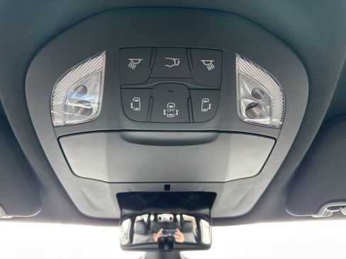 New 2026 Chrysler Pacifica Select image 48