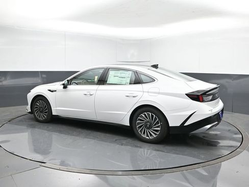 New 2026 Hyundai Sonata SEL FWD image 4