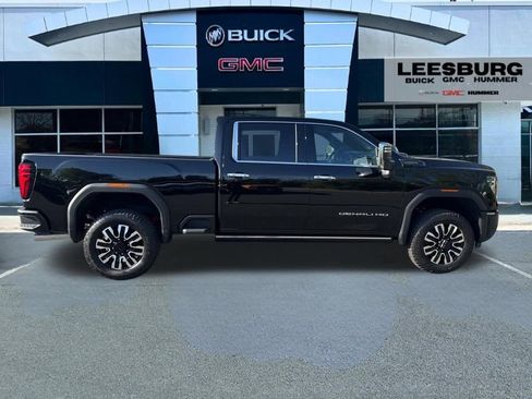 New 2025 GMC Sierra 2500 Denali Ultimate w/ Max Trailering Package AWD/4WD image 8
