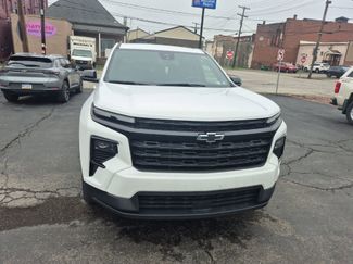 Used 2024 Chevrolet Traverse LT w/ Midnight/Sport Edition video 2