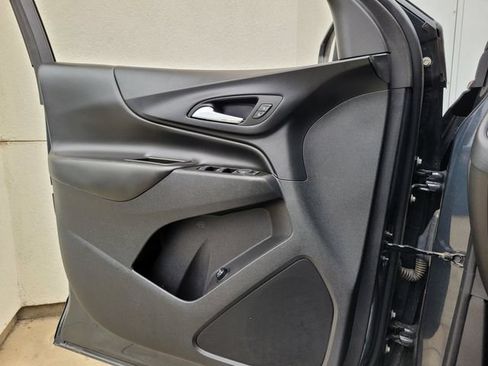 Used 2023 Chevrolet Equinox LT FWD image 25