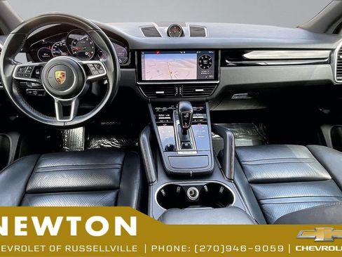 Used 2019 Porsche Cayenne AWD/4WD image 16