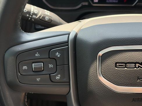 Used 2023 GMC Sierra 2500 Denali w/ Denali Black Diamond Edition AWD/4WD image 25