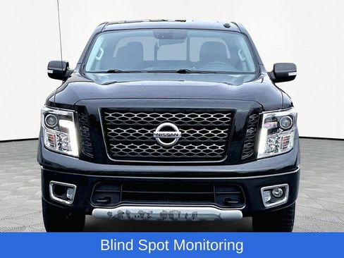 Used 2019 Nissan Titan PRO-4X image 3