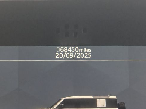 Used 2020 Land Rover Defender 110 HSE image 18