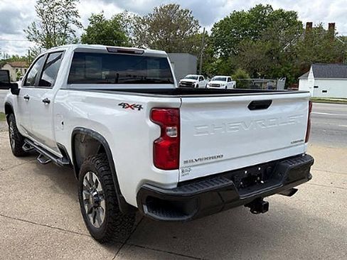 Used 2022 Chevrolet Silverado 2500 Custom w/ Snow Plow Prep/Camper Package AWD/4WD image 6