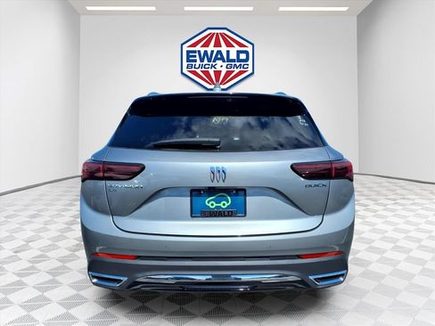 Certified 2025 Buick Envision Preferred AWD/4WD image 4