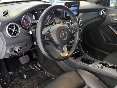 Used 2019 Mercedes-Benz CLA 250 CLA 250 image 10