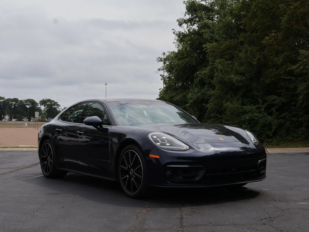 Certified 2023 Porsche Panamera 4 Platinum Edition AWD/4WD image 11