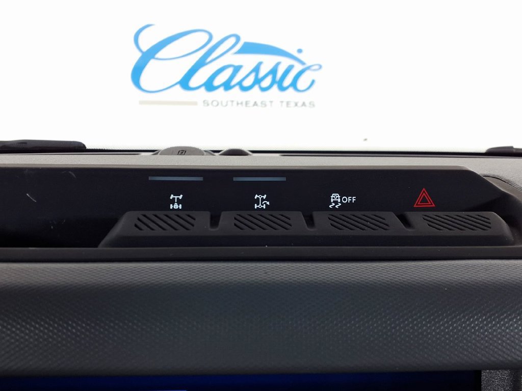 Used 2024 Ford Bronco Black Diamond AWD/4WD image 23