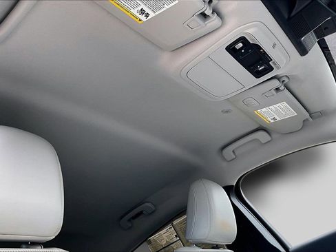 Certified 2024 Ford Mustang Mach-E Premium image 22