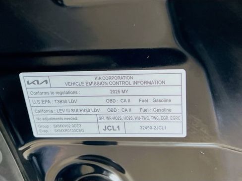 Certified 2025 Kia K4 LXS image 30