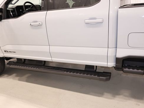 New 2026 Ford F350 Lariat w/ Black Appearance Package image 40