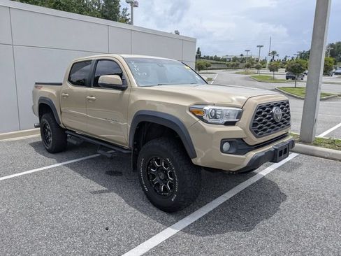 Used 2020 Toyota Tacoma TRD Off-Road w/ Technology Package AWD/4WD image 1