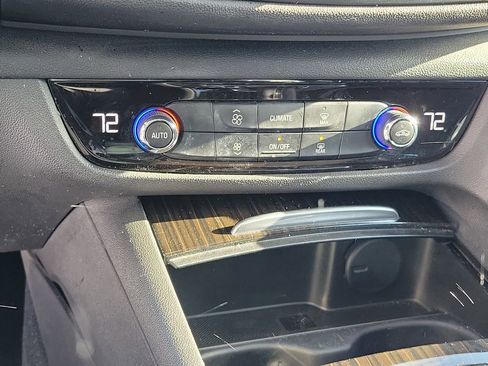 Used 2018 Buick Regal Preferred w/ Sights and Sounds Package image 20