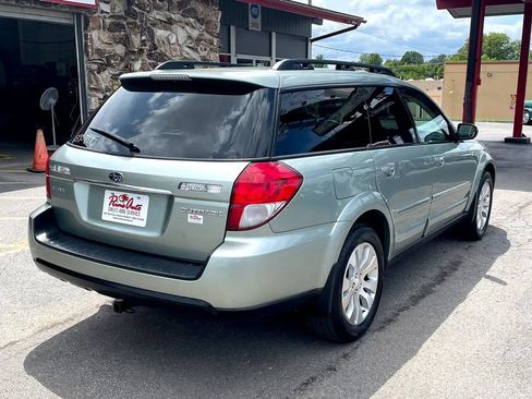 Used 2009 Subaru Outback 2.5i Limited AWD/4WD image 7