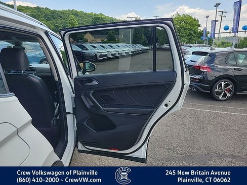 Certified 2022 Volkswagen Tiguan SE AWD/4WD image 45