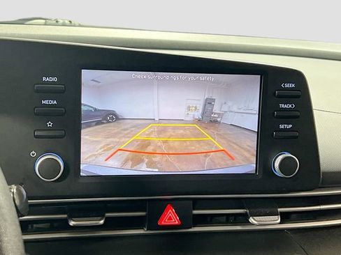 Used 2023 Hyundai Elantra SEL image 13
