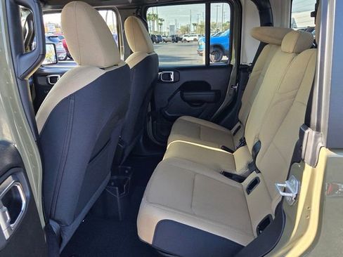 New 2026 Jeep Gladiator Willys AWD/4WD image 15