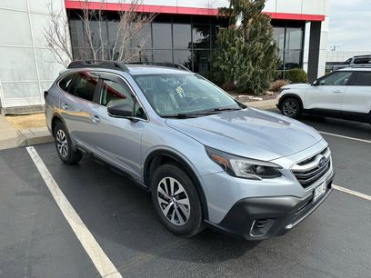 Used 2022 Subaru Outback 2.5i