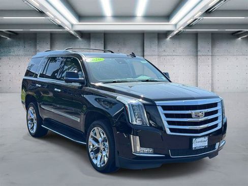 Used 2020 Cadillac Escalade Luxury AWD/4WD image 2