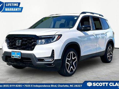 Used 2023 Honda Passport Elite image 3