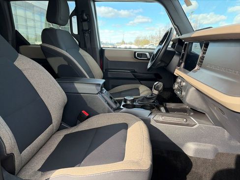 Used 2025 Ford Bronco Big Bend image 12