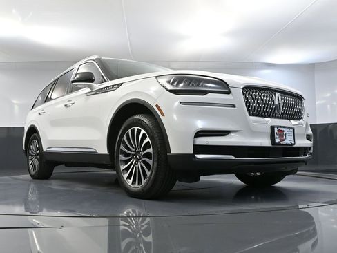 Used 2023 Lincoln Aviator Reserve image 60