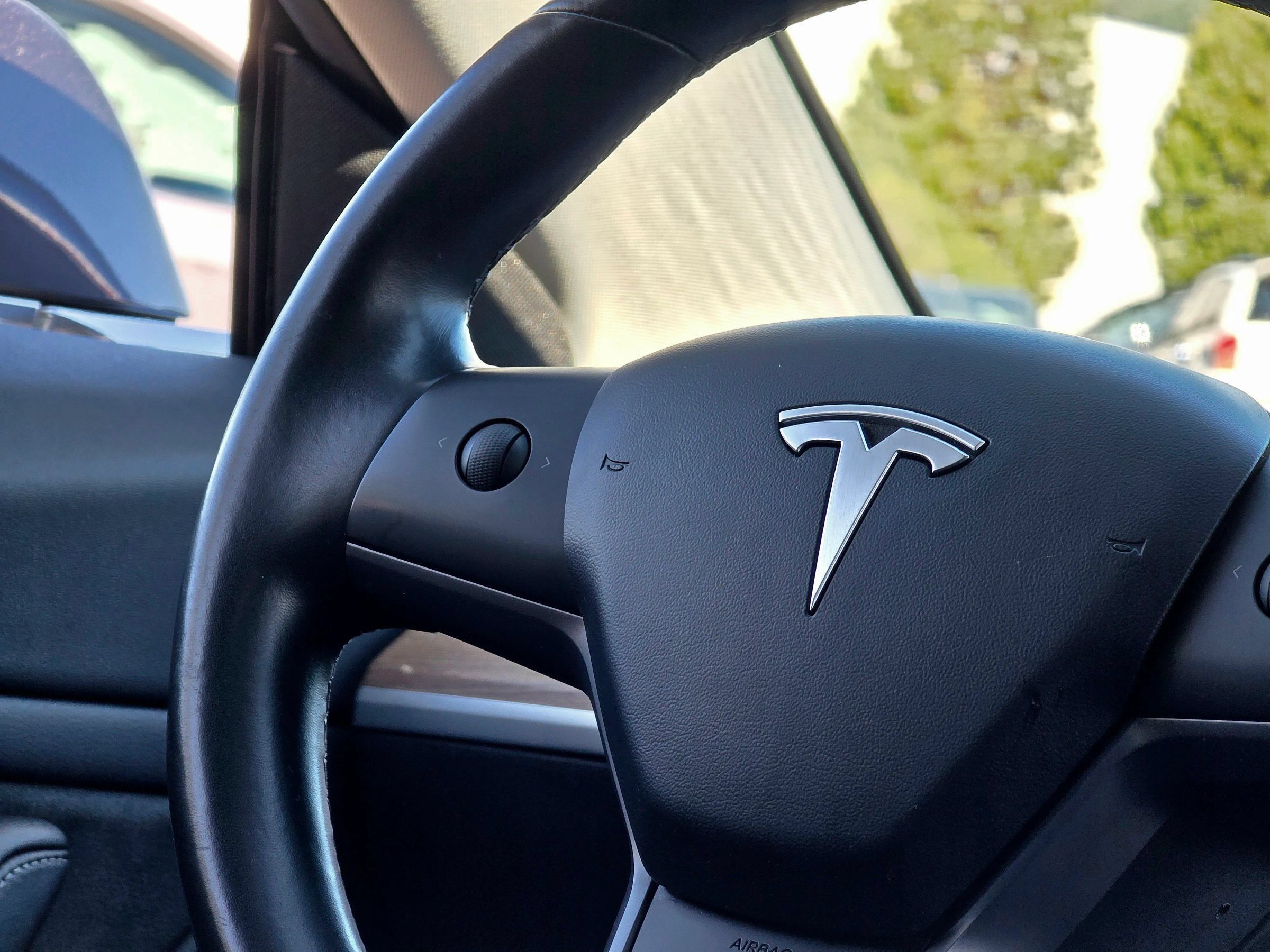 Used 2019 Tesla Model 3 Long Range AWD/4WD image 23