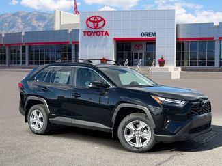 Used 2025 Toyota RAV4 XLE video 1