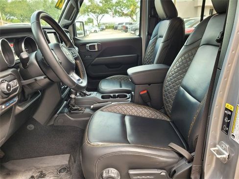 Used 2021 Jeep Wrangler Unlimited Sahara image 12