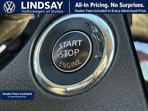 Used 2018 Nissan Rogue SV w/ Premium Package AWD/4WD image 25