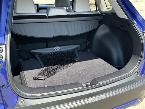 Certified 2025 Toyota Corolla Cross LE w/ Moonroof Package image 29