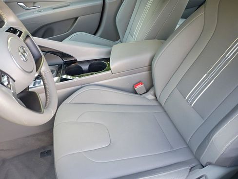 Used 2023 Hyundai Elantra SEL w/ Convenience Package FWD image 14