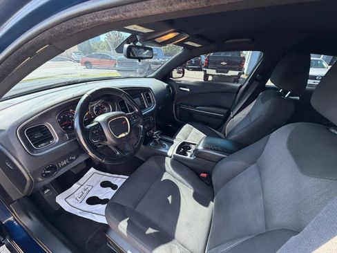 Used 2015 Dodge Charger SE w/ Sport Appearance Group RWD image 11