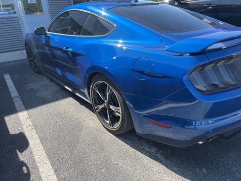 Used 2018 Ford Mustang GT Premium w/ GT Performance Package RWD image 10
